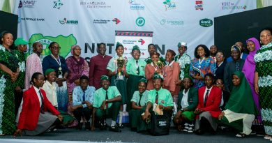 Caption: Members of Nutrition Society of Nigeria, ADF team, teachers and students of participating schools in the Grand Finale